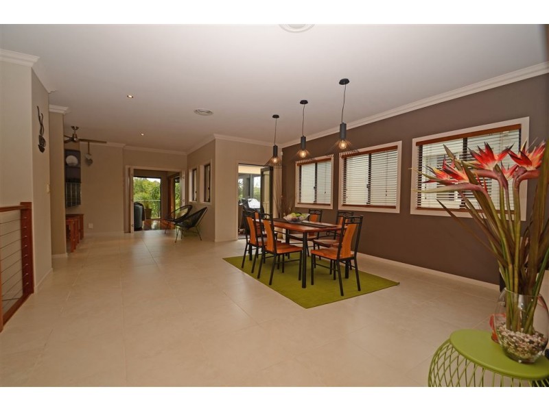 21 Port Peyra Crescent, Varsity Lakes QLD 4227