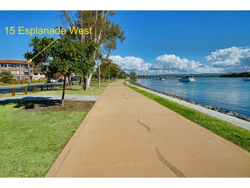 4/15 Esplanade West, Paradise Point QLD 4216