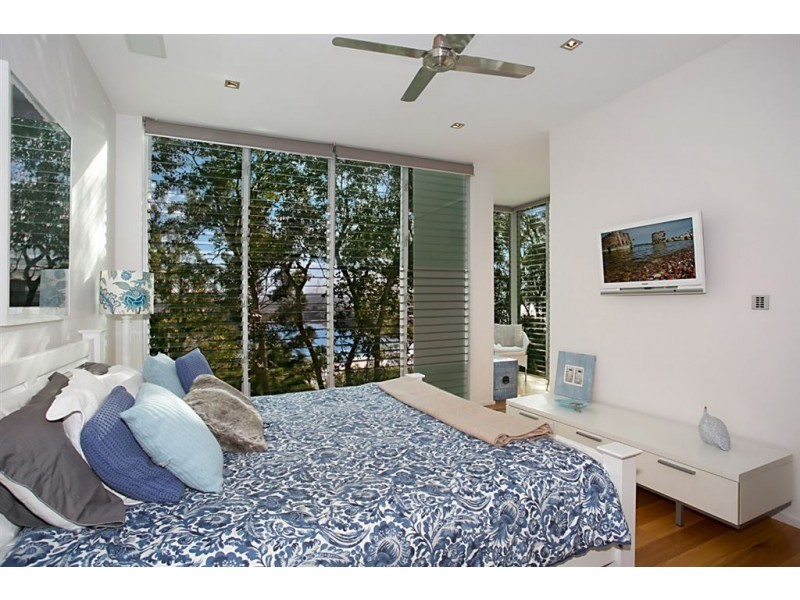 10 James Street, Currumbin QLD 4223