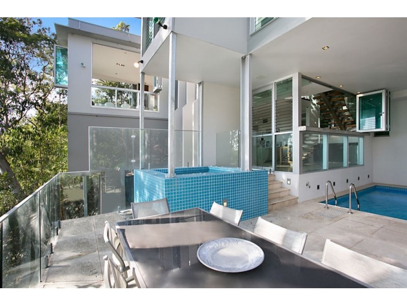 10 James Street, Currumbin QLD 4223