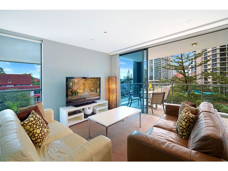 18 Enderley Ave, Surfers Paradise QLD 4217