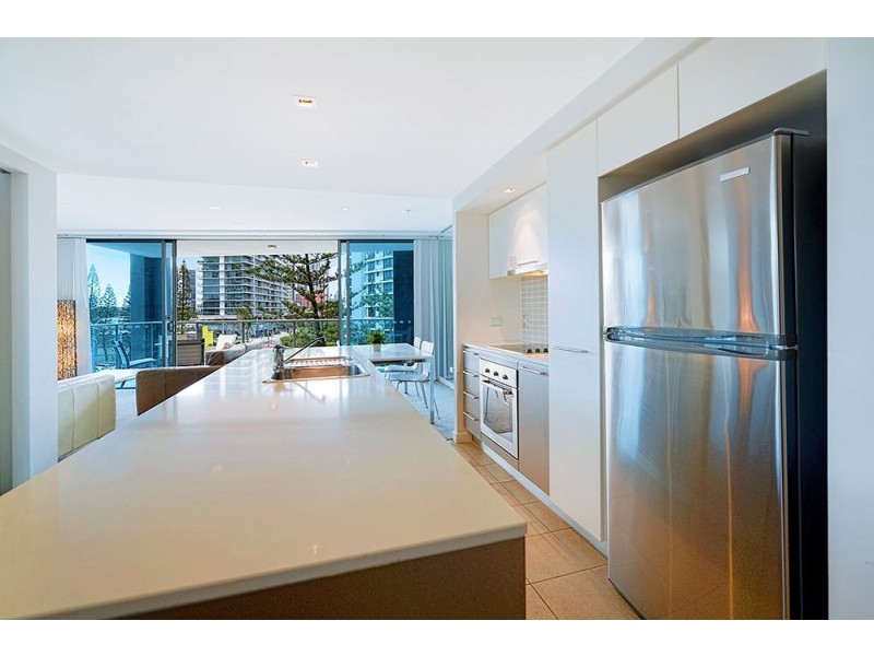 18 Enderley Ave, Surfers Paradise QLD 4217