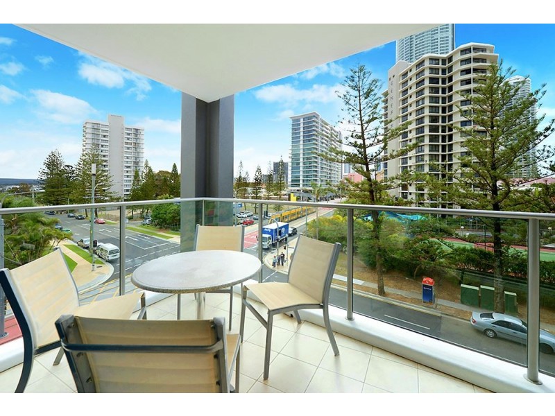 18 Enderley Ave, Surfers Paradise QLD 4217