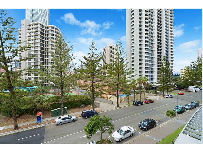 18 Enderley Ave, Surfers Paradise QLD 4217
