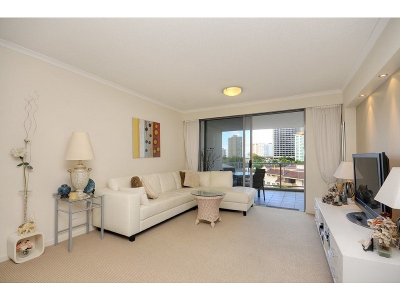 21 Cypress Ave, Surfers Paradise QLD 4217