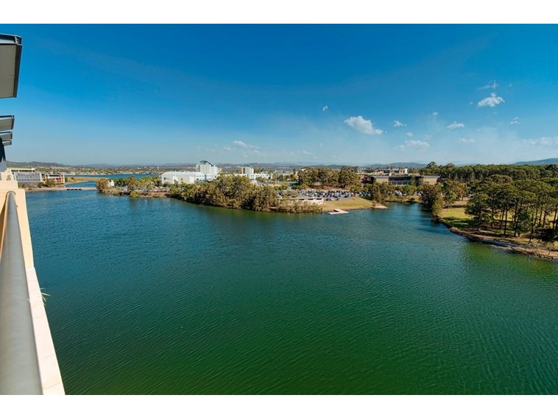 717/25 Lake Orr Drive, Robina QLD 4226