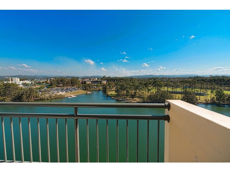 717/25 Lake Orr Drive, Robina QLD 4226