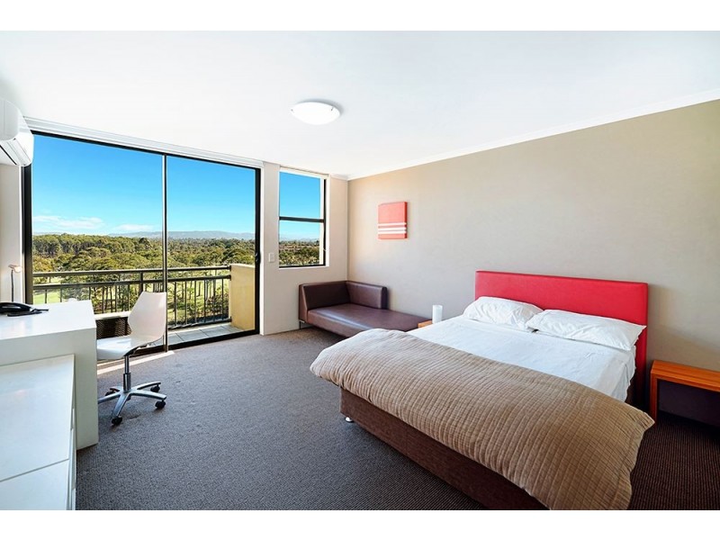 717/25 Lake Orr Drive, Robina QLD 4226