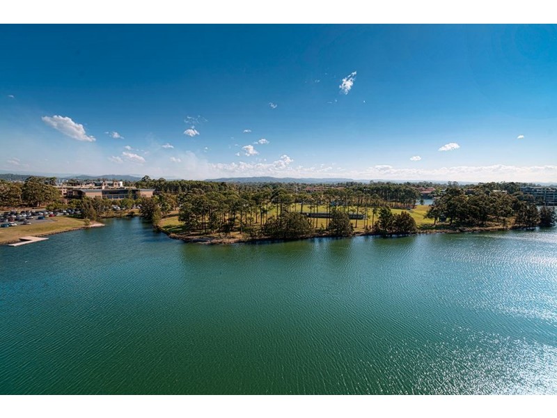 717/25 Lake Orr Drive, Robina QLD 4226