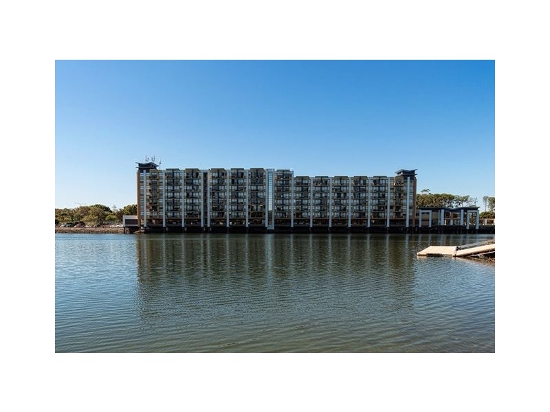 717/25 Lake Orr Drive, Robina QLD 4226
