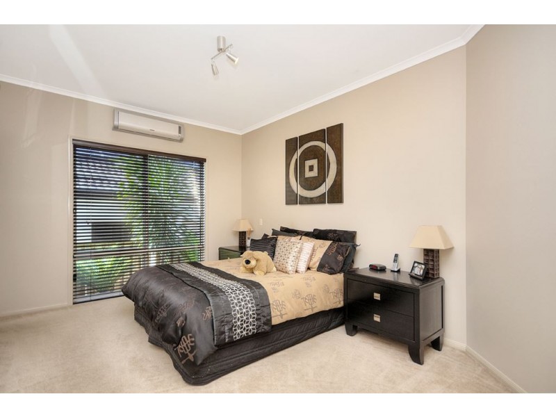 31 Campelles Avenue, Varsity Lakes QLD 4227