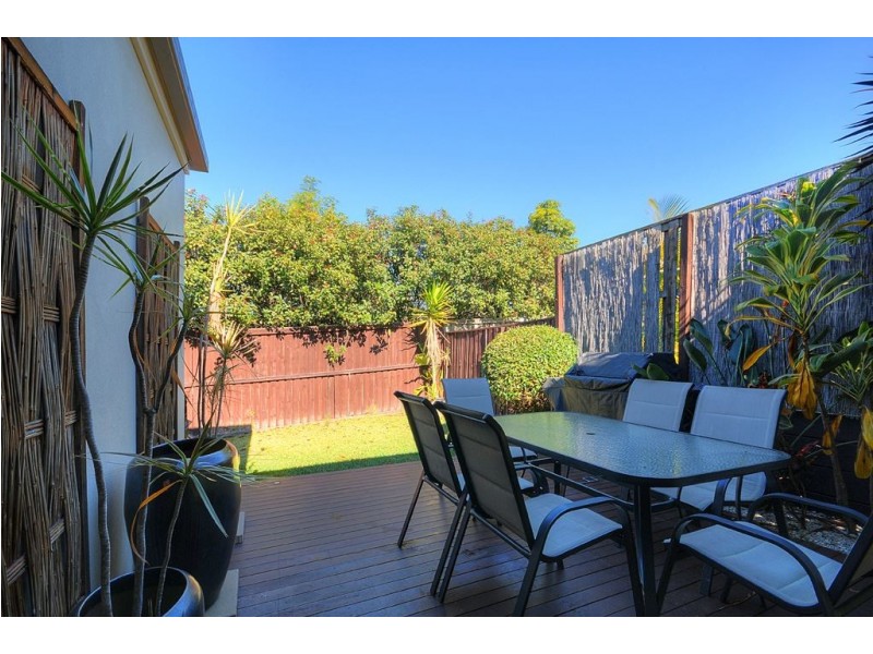 31 Campelles Avenue, Varsity Lakes QLD 4227