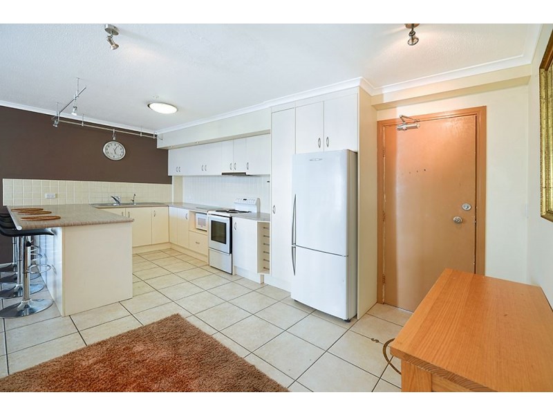 7 View Avenue, Surfers Paradise QLD 4217