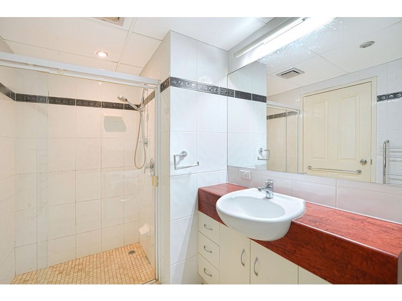 7 View Avenue, Surfers Paradise QLD 4217