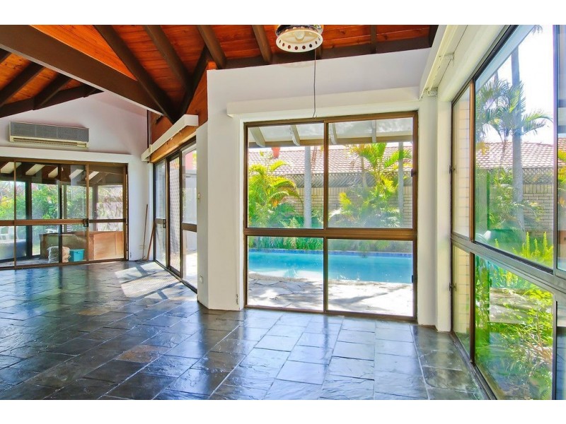 20 Drysdale Place, Paradise Point QLD 4216