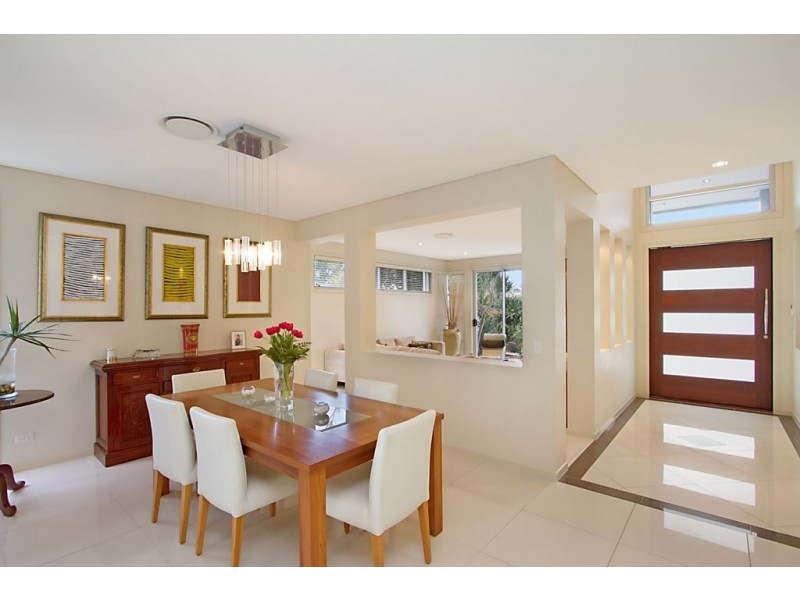 29 Hilda Street, Mermaid Beach QLD 4218