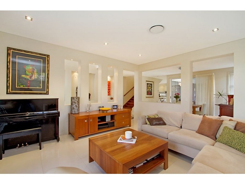 29 Hilda Street, Mermaid Beach QLD 4218