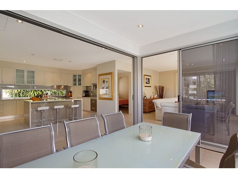 29 Hilda Street, Mermaid Beach QLD 4218