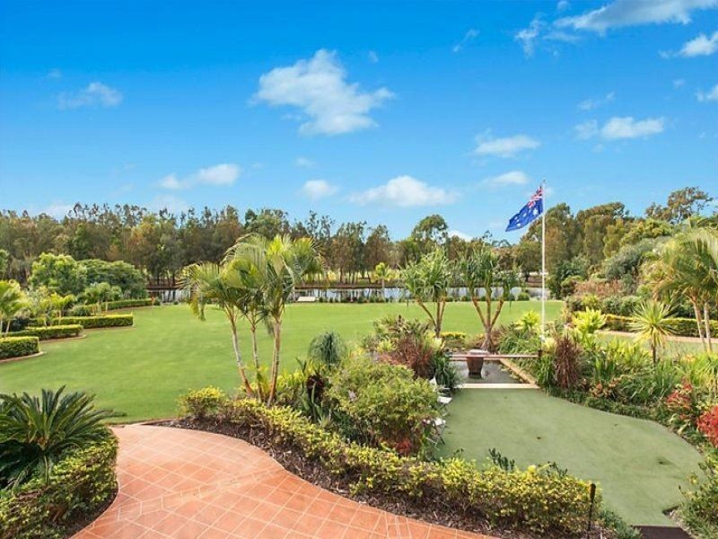 80 Peach Drive, Robina QLD 4226