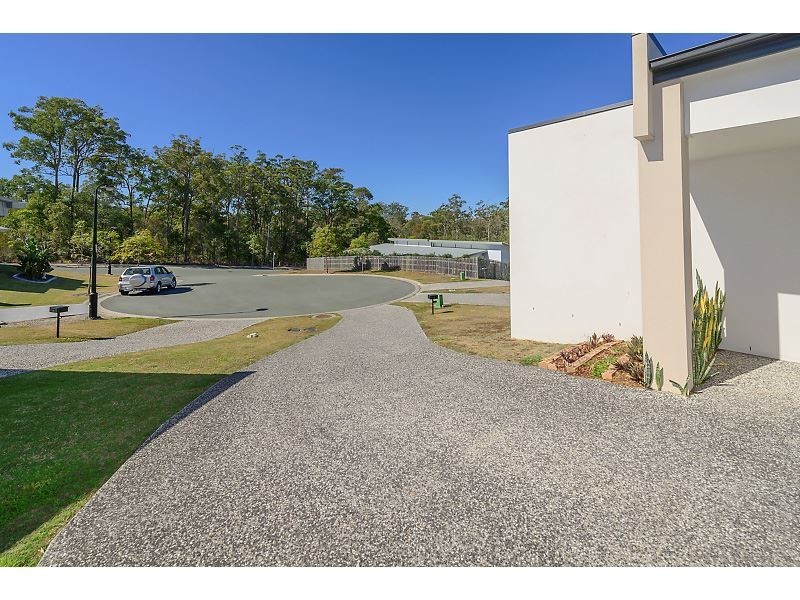 5 Mac Close, Oxenford QLD 4210