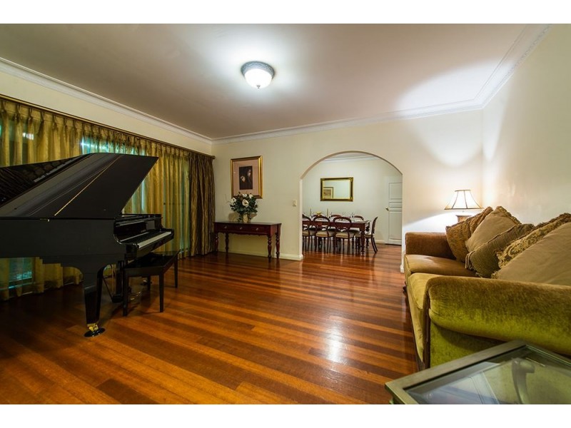 23a Winchester Street, Southport QLD 4215