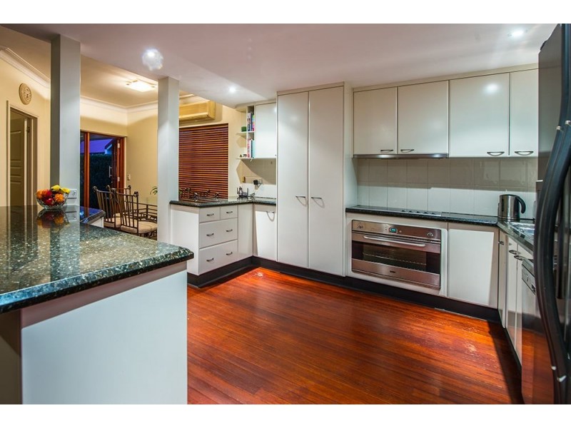 23a Winchester Street, Southport QLD 4215
