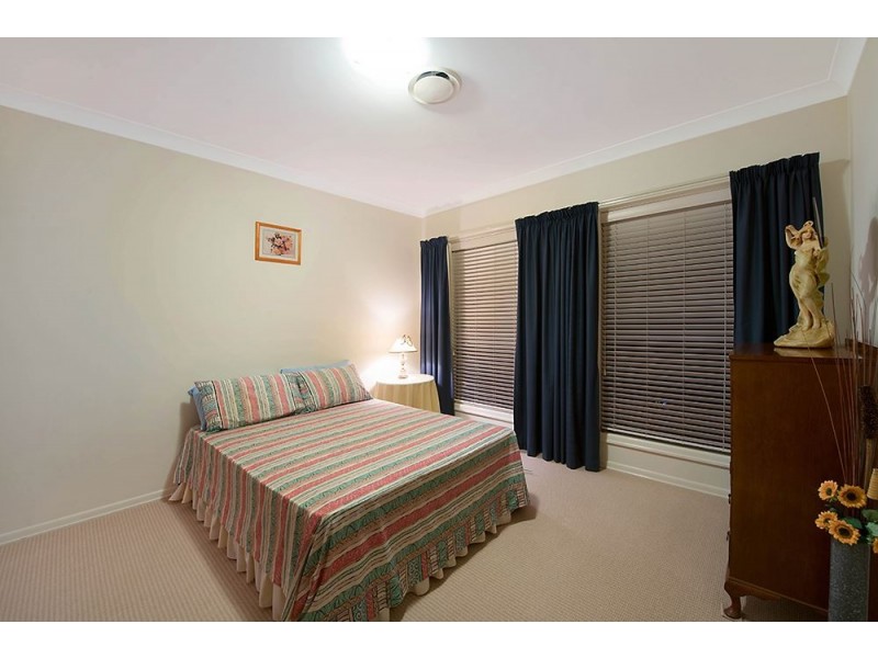 545 Oyster Cove Promenade, Helensvale QLD 4212