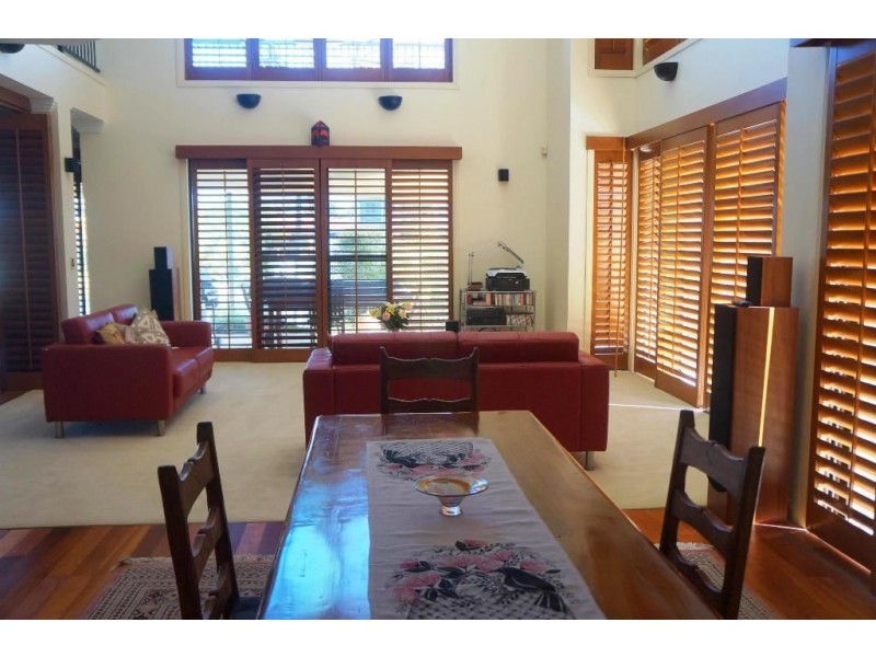 40 Tosti Street, Bundall QLD 4217