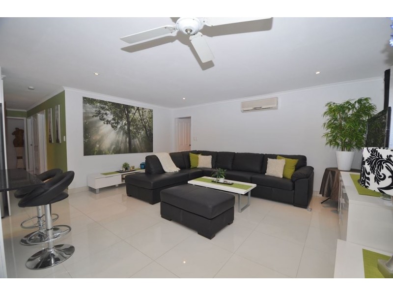 113 Bamboo Avenue, Benowa QLD 4217