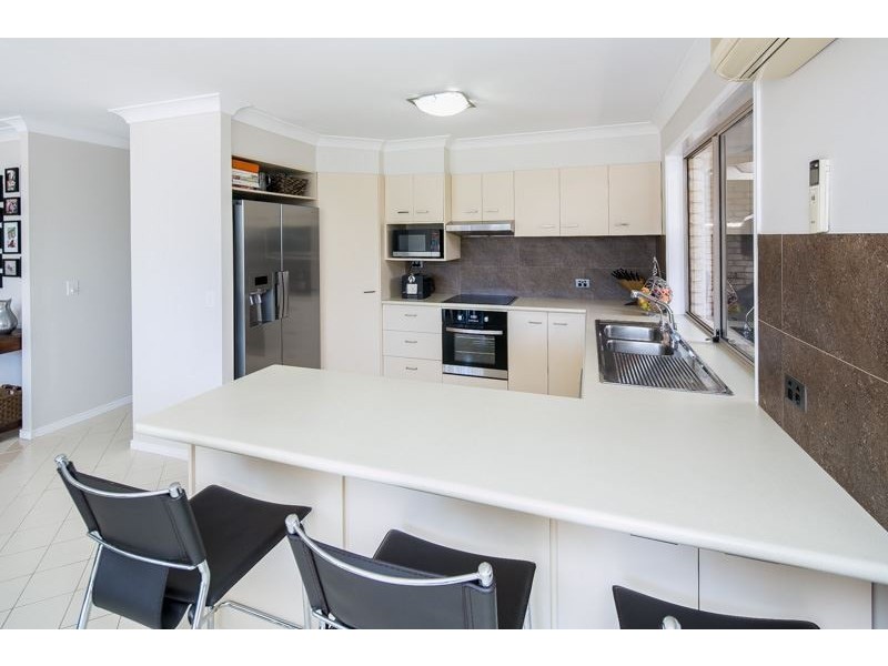 11 Saltbreeze Court, Runaway Bay QLD 4216