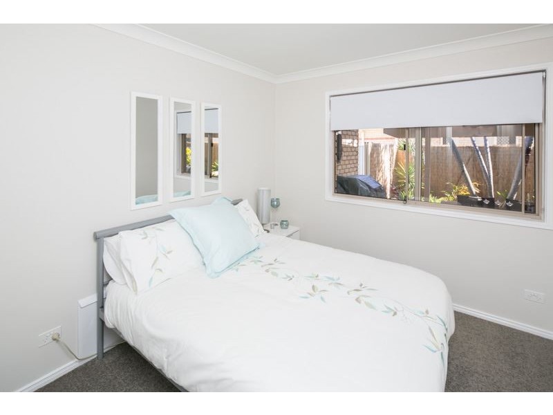 11 Saltbreeze Court, Runaway Bay QLD 4216