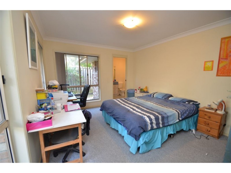 7 Mulgrave Crescent, Varsity Lakes QLD 4227