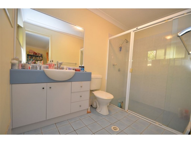 7 Mulgrave Crescent, Varsity Lakes QLD 4227