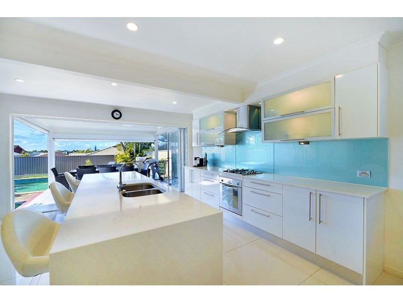 159 Paradise Parade, Hollywell QLD 4216