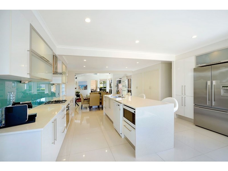 159 Paradise Parade, Hollywell QLD 4216