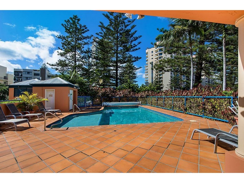 3/93 Old Burleigh Road, Broadbeach QLD 4218