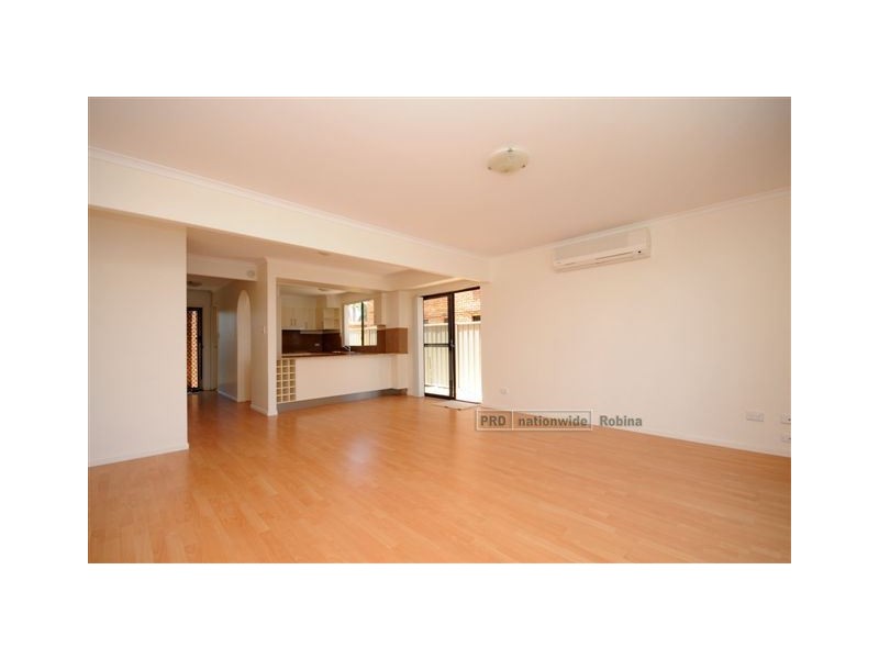 17 Duet Drive, Mermaid Waters QLD 4218