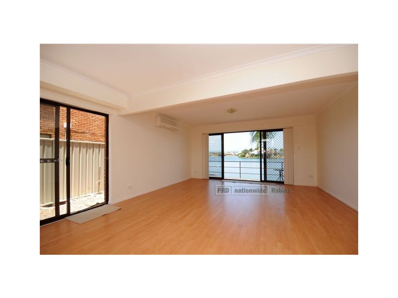 17 Duet Drive, Mermaid Waters QLD 4218