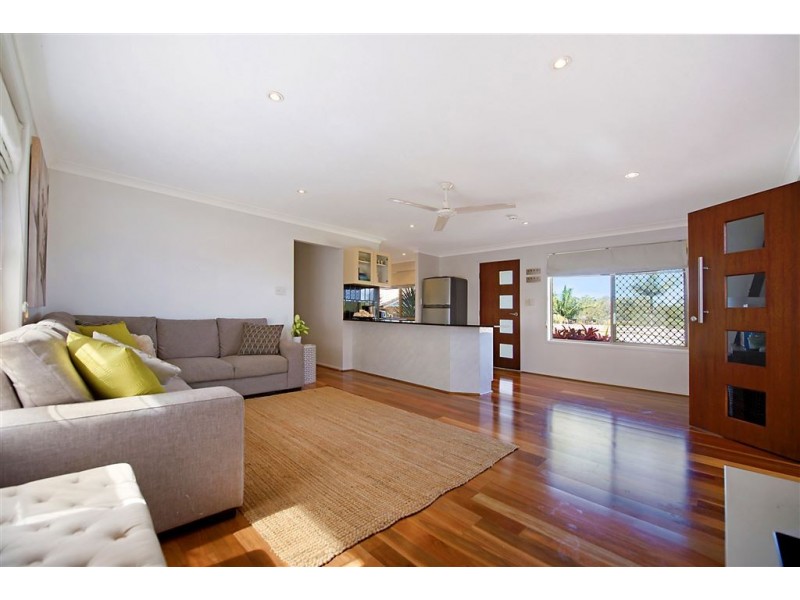 25 Watford Crescent, Molendinar QLD 4214