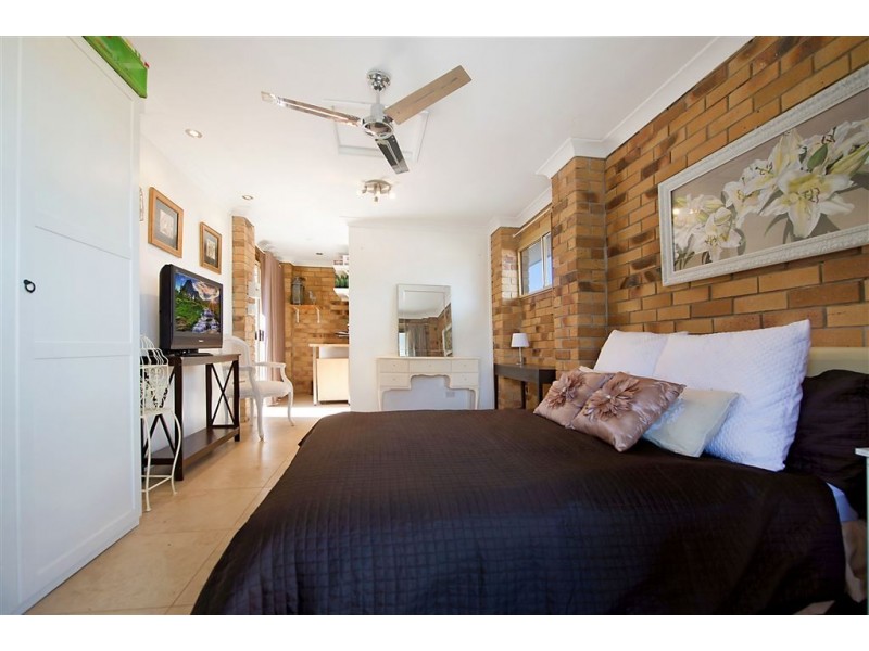 25 Watford Crescent, Molendinar QLD 4214