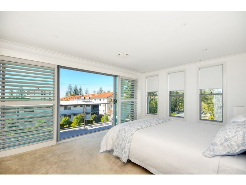 1/30 Redondo Avenue, Miami QLD 4220