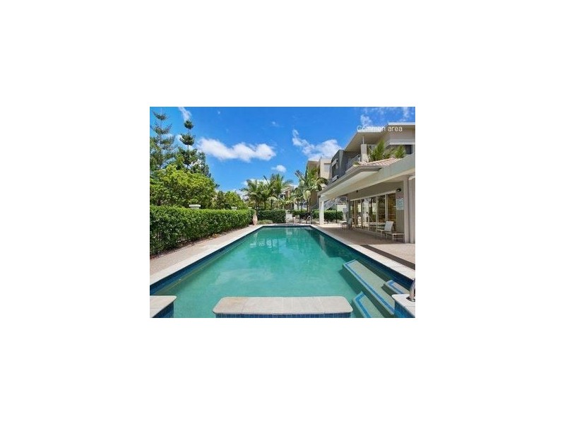 17/64 Riverwalk Avenue, Robina QLD 4226