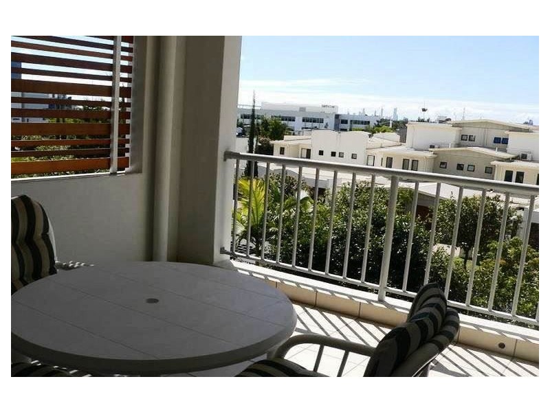 17/64 Riverwalk Avenue, Robina QLD 4226