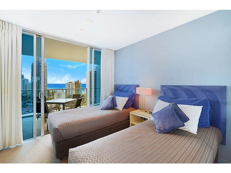 18 Enderley Ave, Surfers Paradise QLD 4217