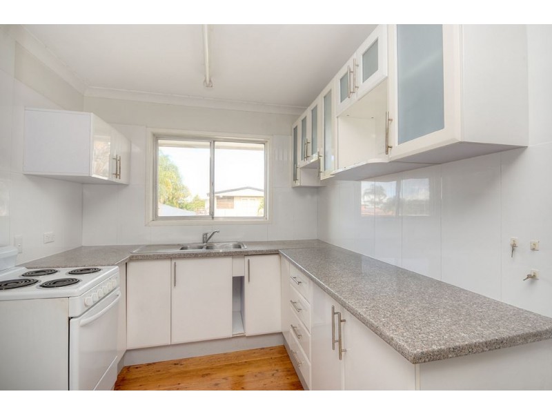 160 Monaco Street, Broadbeach Waters QLD 4218