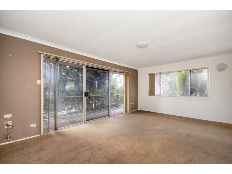 160 Monaco Street, Broadbeach Waters QLD 4218