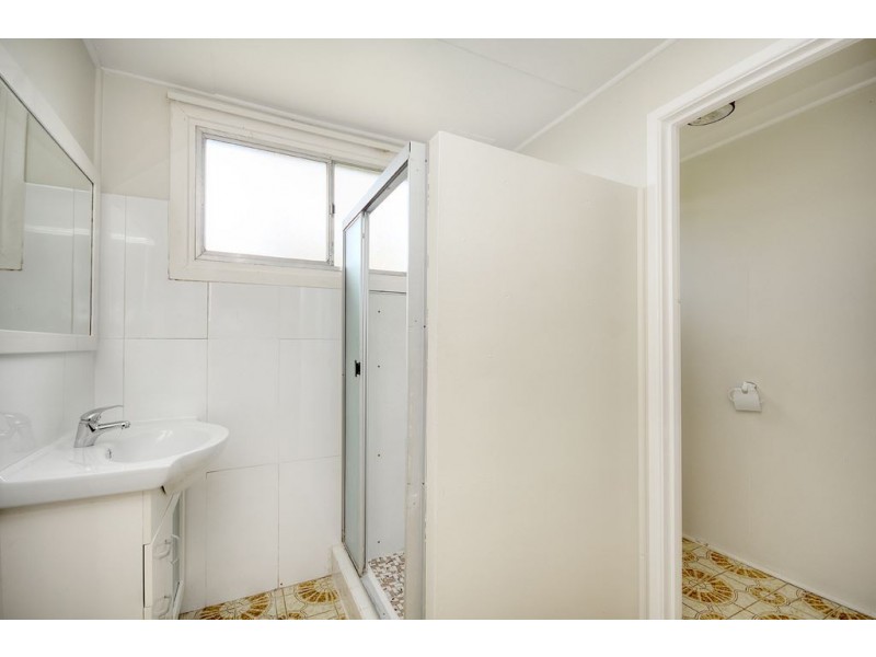 160 Monaco Street, Broadbeach Waters QLD 4218