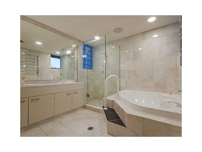 7008 Riverview crescent, Sanctuary Cove QLD 4212