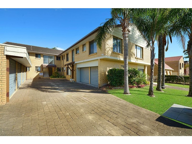 45 Duet Drive, Mermaid Waters QLD 4218