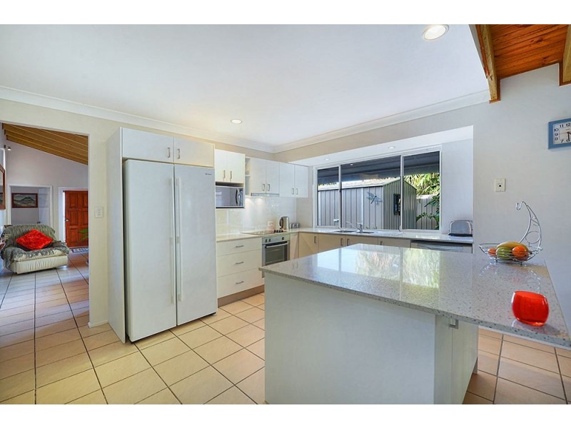 14 Lakefield Crescent, Paradise Point QLD 4216